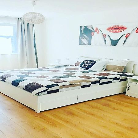 Segovia Apartament 2 Apartment Брашов Екстериор снимка