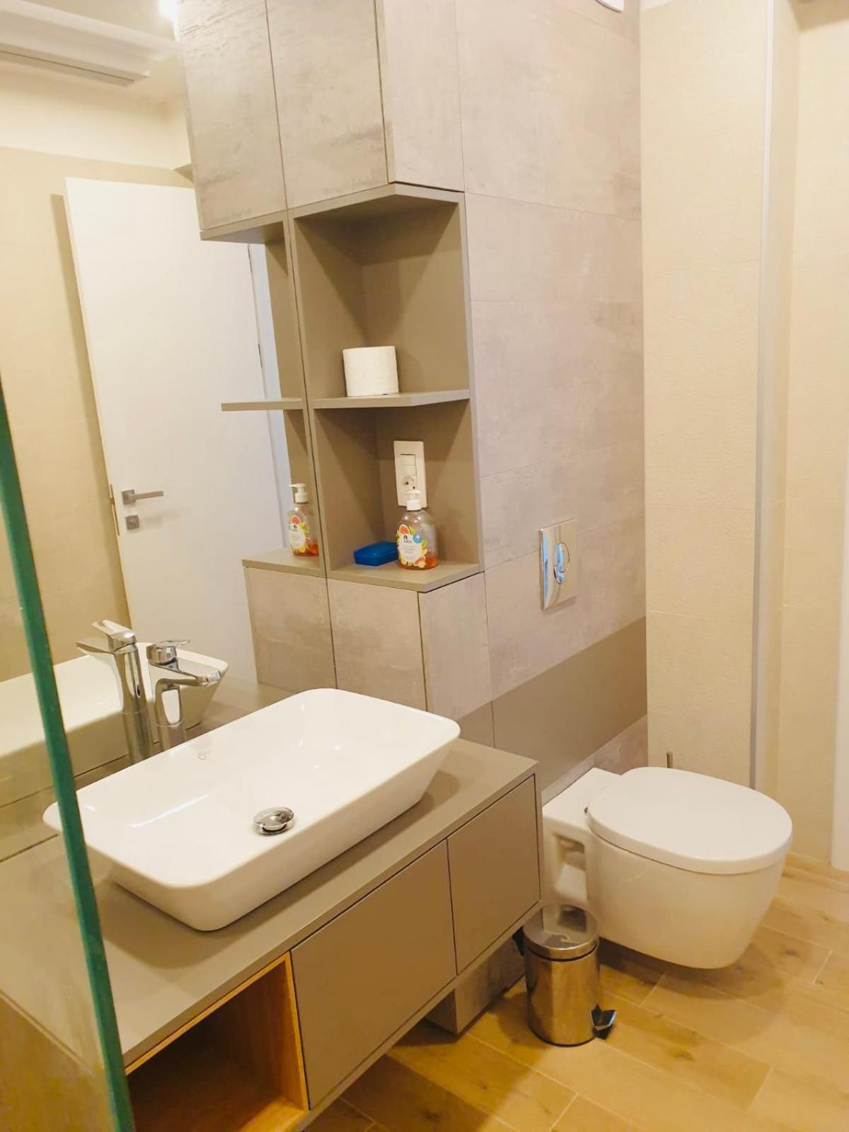 Segovia Apartament 2 Apartment Брашов Екстериор снимка