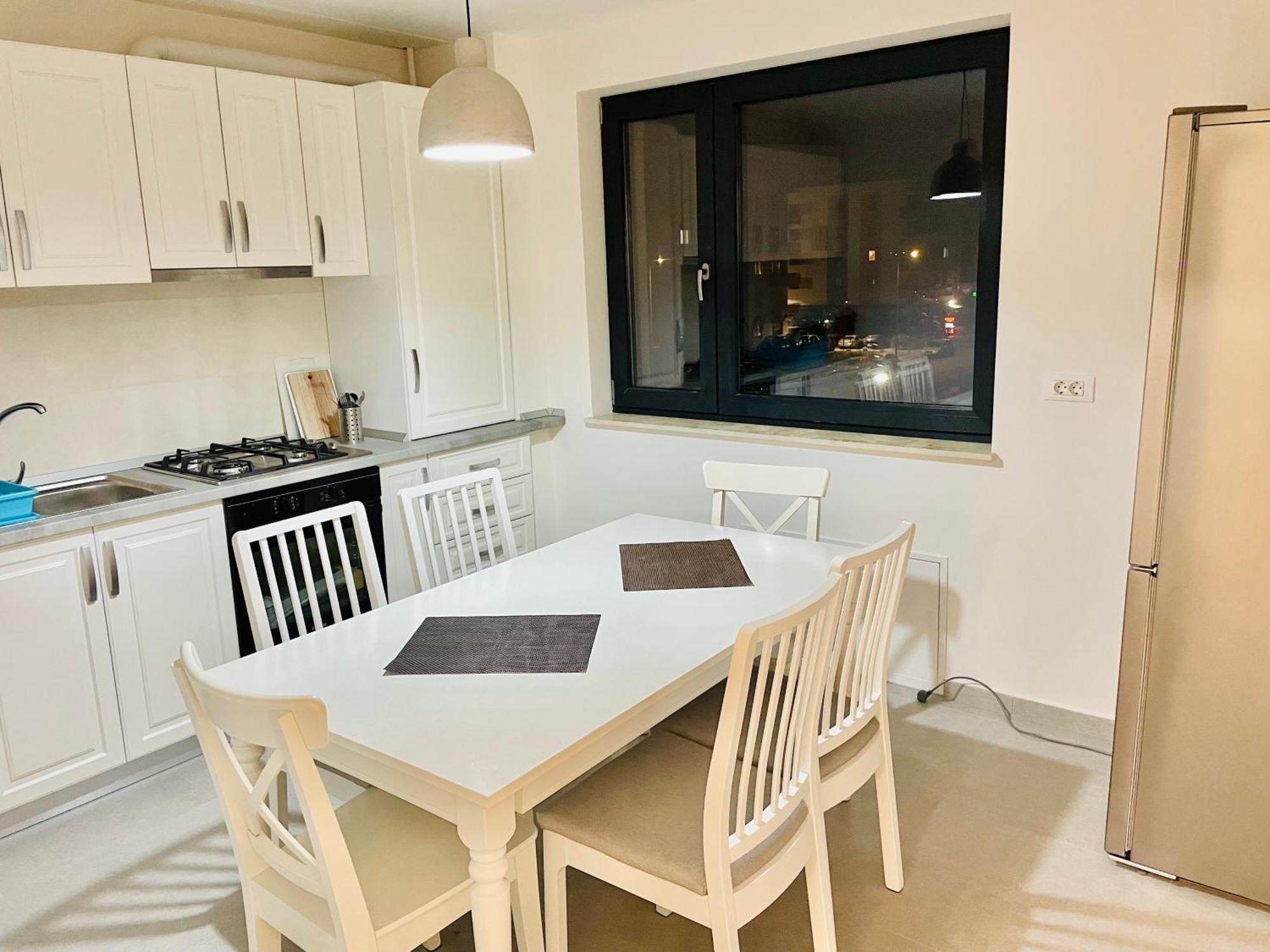 Segovia Apartament 2 Apartment Брашов Екстериор снимка